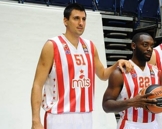 milko bjelica crvena zvezda